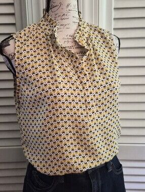 Carolina Belle Yellow Geometric Sleeveless Top
